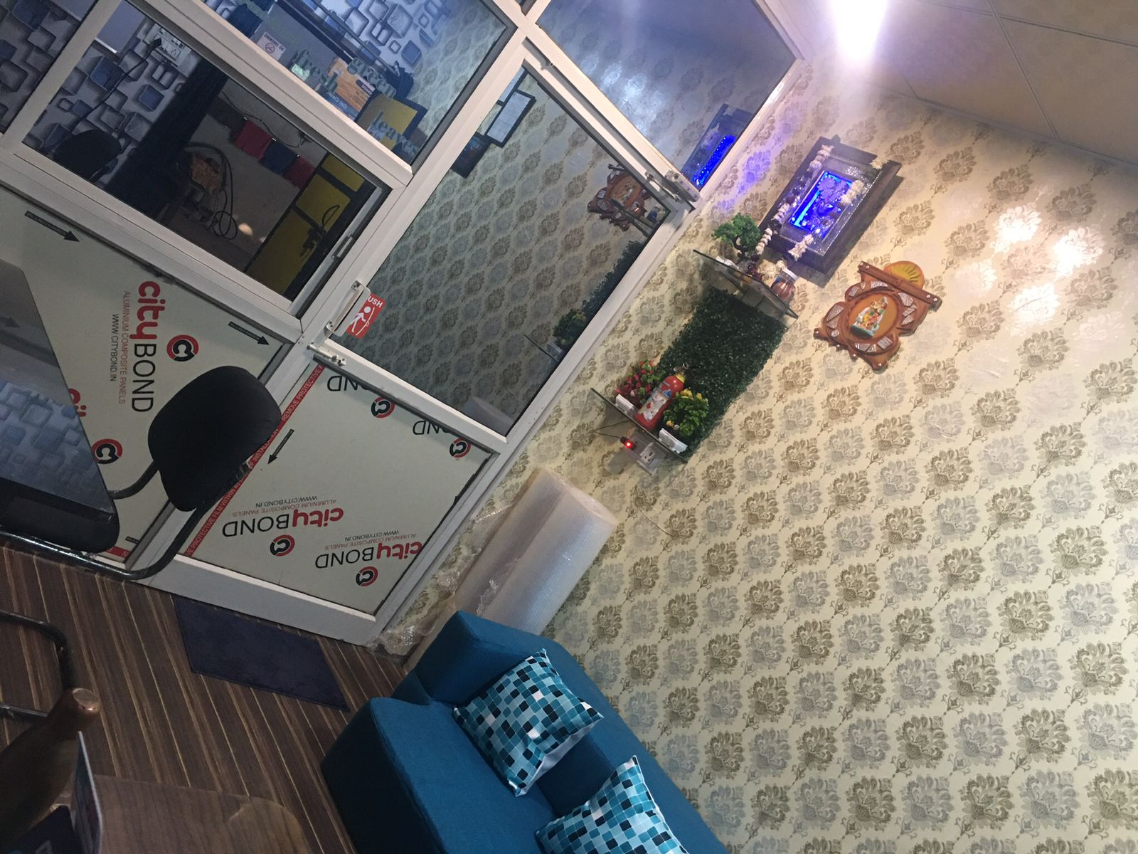 Xpress Packers Moving Truck